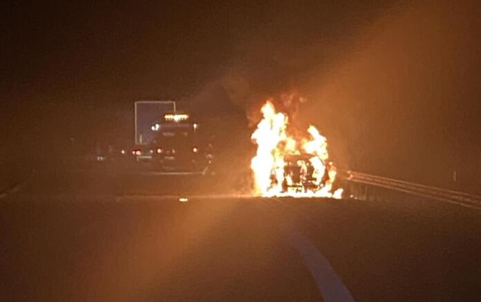 PKW-Brand auf der A63