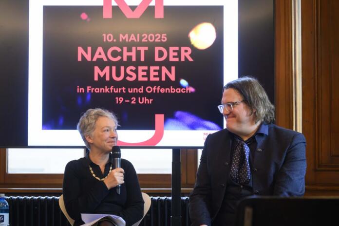 PK | Nacht der Museen Kulturdezernentin Ina Hartwig und Ralph Ziegler, Leiter des Offenbacher Amts für Kulturmanagement, bei der Präsentation des Programms der Nacht der Museen, Copyright: Stadt Frankfurt am Main, Foto: Salome Roessler