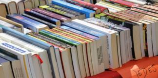 Bücherflohmarkt Symbolbild