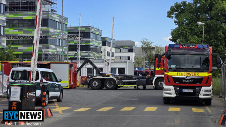 Feuerwehreinsatz und Evakuierung bei BioNTech Mainz | Foto: BYC-News | Thorsten Lüttringhaus