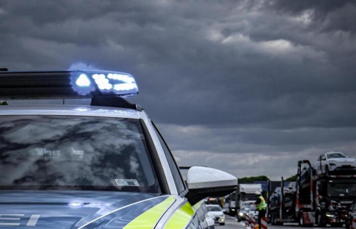 Symbolbild Polizei auf der Autobahn - BYC-News Symbolbild Polizei auf der Autobahn - BYC-News