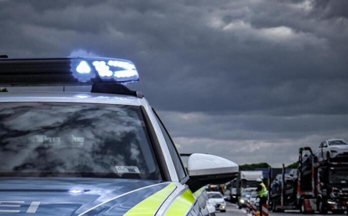 Symbolbild Polizei auf der Autobahn - BYC-News Symbolbild Polizei auf der Autobahn - BYC-News