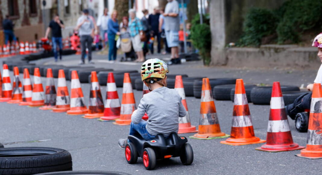 Bobby-Car-Rennen Mainz-Finthen Bobby-Car-Rennen Mainz-Finthen