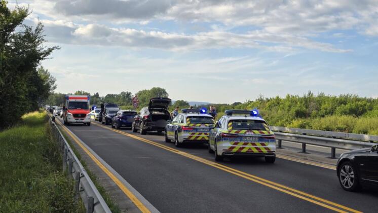 Einsatz auf der B9 bei Bodenheim