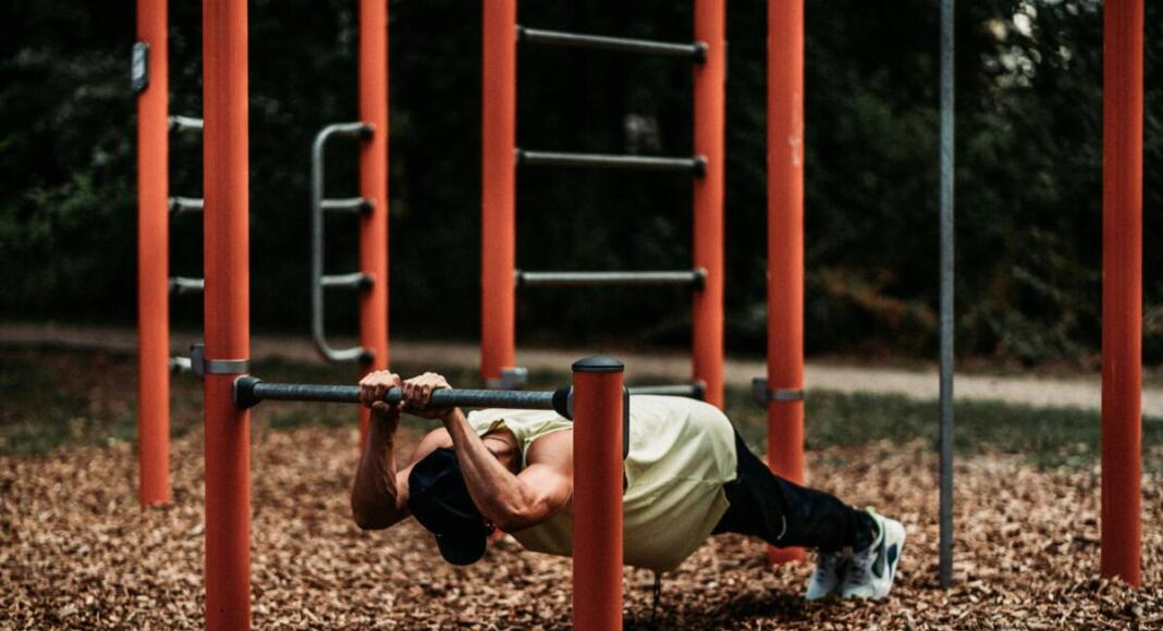 Calisthenics Anlage Symbolbild