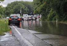 Überschwemmungen in Nieder-Olm legen Verkehr lahm Überschwemmung in Nieder-Olm