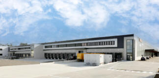 DHL Logistikzentrum Cargo City Süd am Flughafen Frankfurt