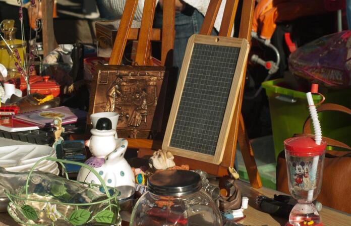 Flohmarkt Symbolbild