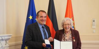 Finanzminister Prof. Dr. Alexander Lorz und Dr. Jutta Kaestner