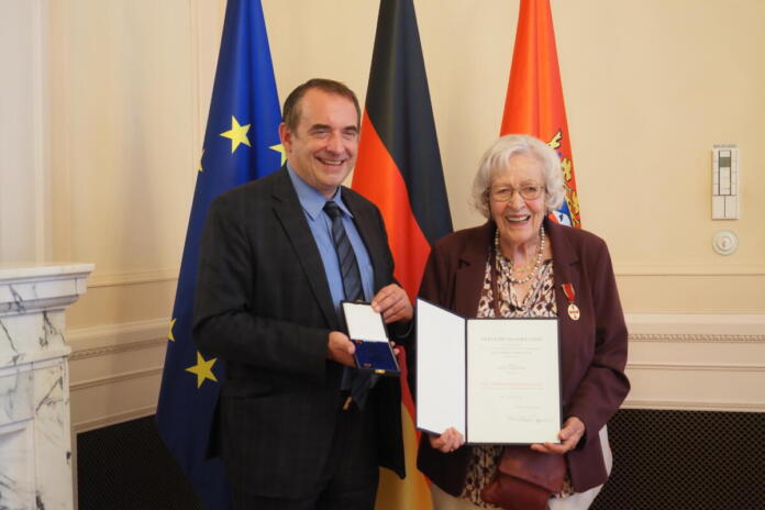Finanzminister Prof. Dr. Alexander Lorz und Dr. Jutta Kaestner