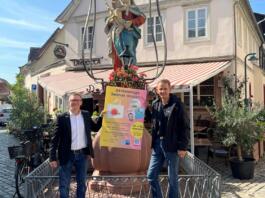 Foto: Stadt Hochheim am Main; Eduard Nowak (li.), Wirtschaftsförderer der Stadt Hochheim am Main, und Thomas Moravek, stellv. Vorsitzender des Handwerker- und Gewerbevereins Hochheim