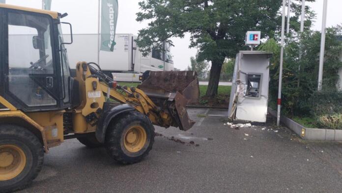 Beschädigter Geldautomat in Worms