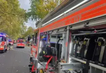 Feuerwehr Wiesbaden im Einsatz an der Goetheschule | Foto: BYC-News | Thorsten Lüttringhaus