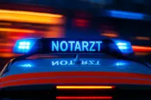 Mysteriöser Unfall: Wer hat den Senior am Blauen Steg gesehen? Symbolbild Notarzt