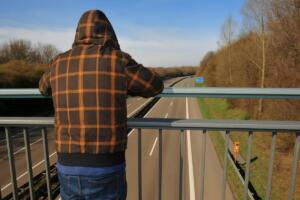 Ehepaar entgeht auf der a61 nur knapp einem unglück
