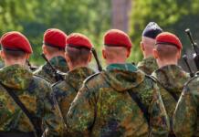 Einigung über Wehrdienst: Musterung künftig für alle Männer Pflicht