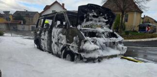 Fahrzeugbrand in Stadecken-Elsheim | Foto: BYC-News | Thorsten Lüttringhaus