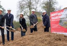 Spatenstich für das neue Hoffnungshaus in Ingelheim Bild: Der symbolische Spatenstich für das Hoffnungshau in Ingelheim. Foto: Boehringer Ingelheim, Frank Daum