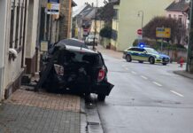Ingelheim Aktuell: Schwerer Unfall mit mehreren Fahrzeugen Unfall in Ingelheim | Foto: BYC-News | Thorsten Lüttringhaus