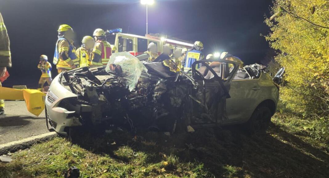 Unfall zwischen Jugenheim - Stadecken-Elsheim | Foto: BYC-News | Thorsten Lüttringhaus