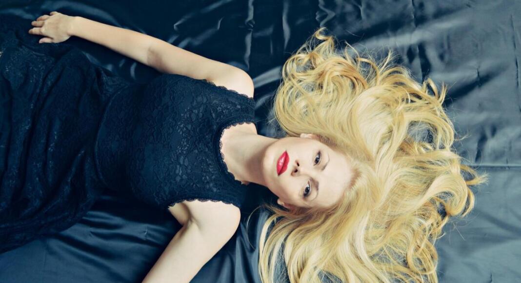 Frau, Fashion, Bett, Beauty