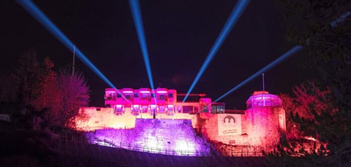 kauzenburg-illuminiert-foto-achim-may