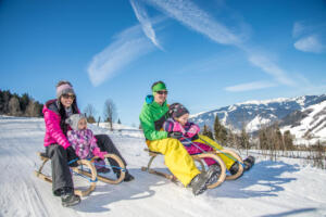 Großbrand in oestrich-winkel - feuerwehr stundenlang im einsatz