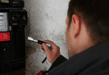 So viele Haushalte in Mainz-Bingen stehen kurz vor der Stromsperre