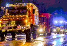 Christmas-Fire-Truck-Parade in Mainz-Kostheim
