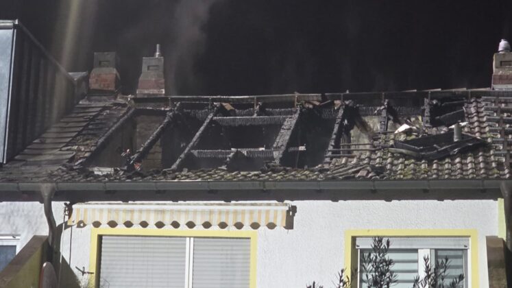 Brand in Wiesbaden-Bierstadt | Foto: BYC-News | Thorsten L&uuml;ttringhaus