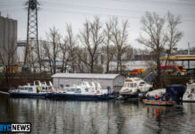 Feuerwehreinsatz im Industriehafen Mainz-Mombach