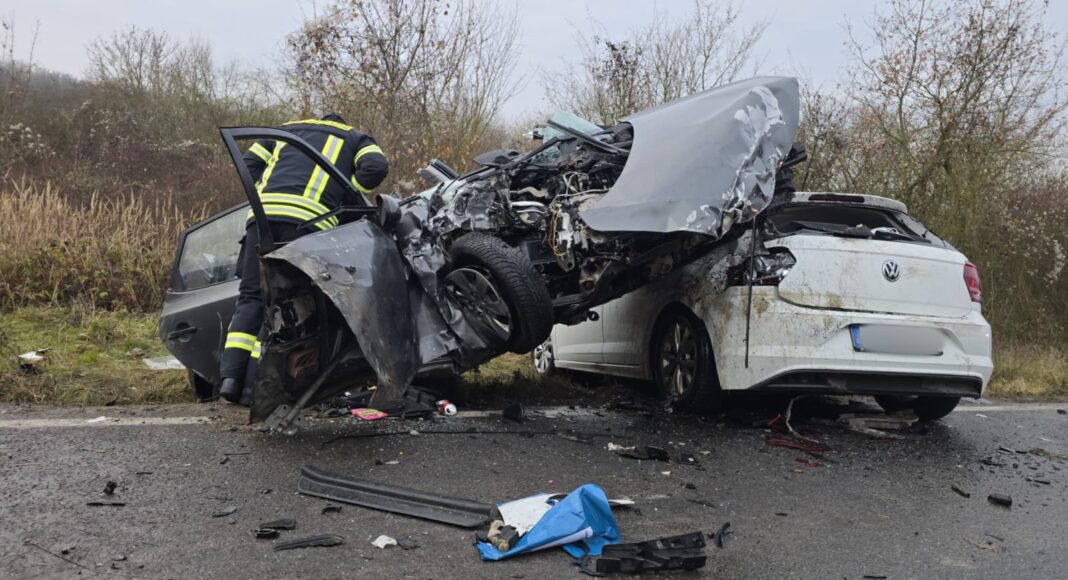 Unfall auf der L409 zwischen Wendelsheim und Erbes-Büdesheim | Foto: BYC-News | Thorsten Lüttringhaus