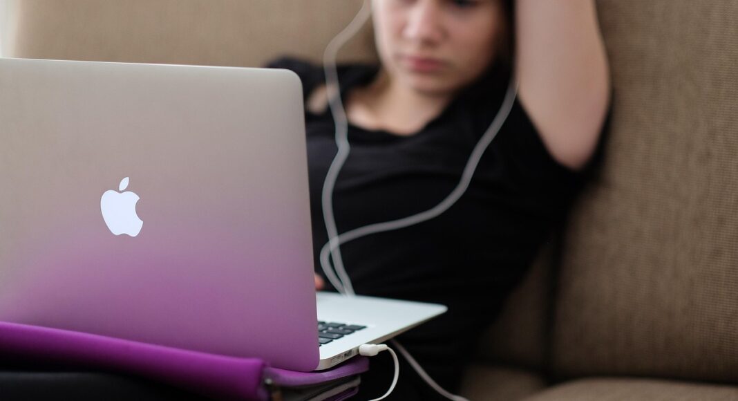 Online, PC, Laptop, Unterhaltung