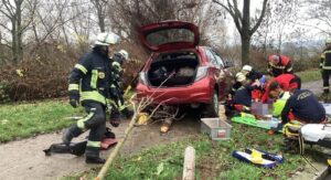 87-jährige in idstein von auto erfasst