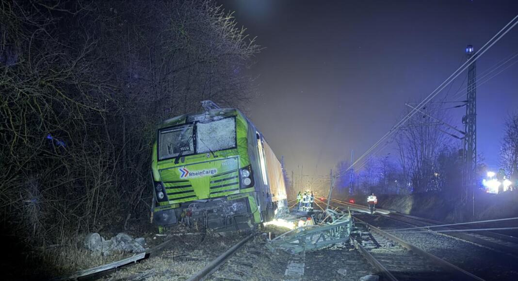 Foto: Kreisfeuerwehrverband Main-Taunus e.V. Lok-Entgleisung
