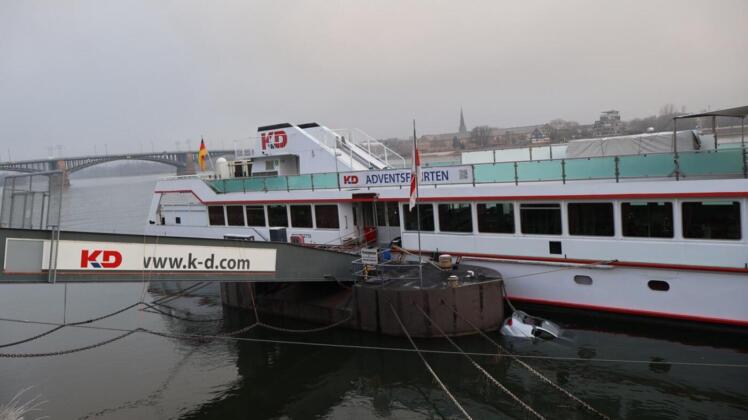 PKW im Rhein bei Mainz | Foto: BYC-News