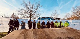 Spatenstich für das Jugendhaus Hochheim