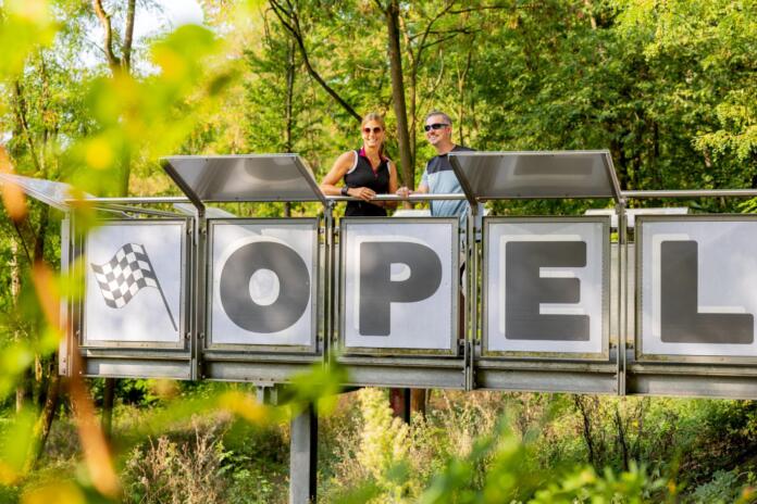 Opelbahn bei Rüsselsheim