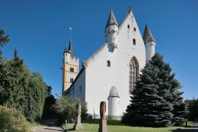 Ingelheim, Burgkirche © Bernd Eflling Mai ñ September 2018
