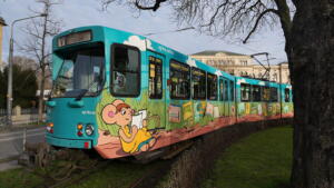 Vgf präsentiert die neue lisa-bahn frankfurt