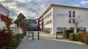 Carl-zuckmayer realschule plus in nierstein