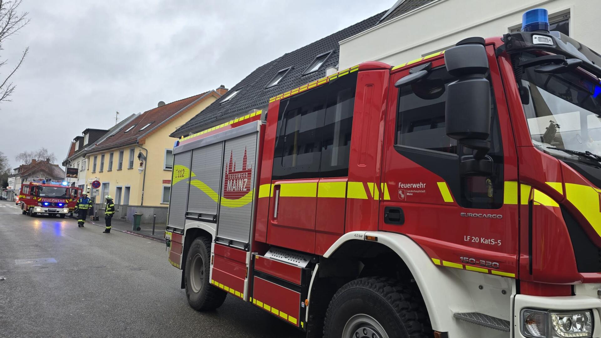 Wohnungsbrand in Mainz-Hechtsheim | Foto: BYC-News | Thorsten Lüttringhaus
