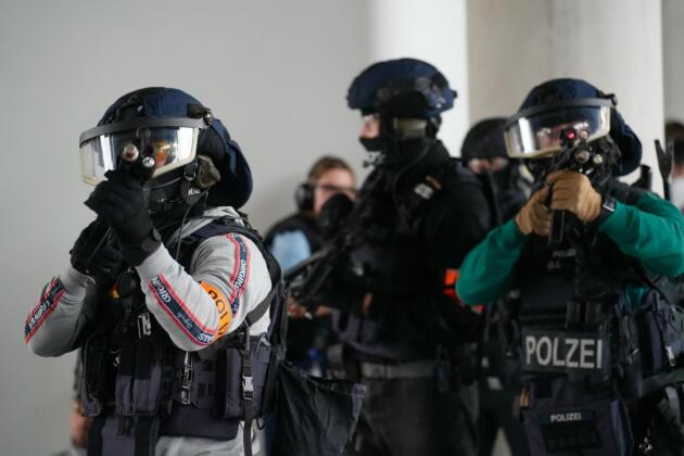 Gro&szlig;&uuml;bung am flughafen frankfurt