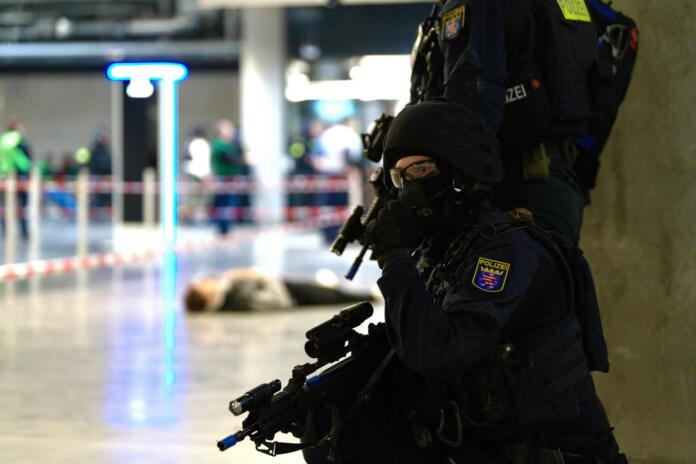 Großübung am Flughafen Frankfurt