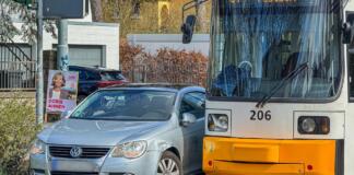 Kollision in Gonsenheim: Unfall mit einer Straßenbahn sorgt für Stillstand