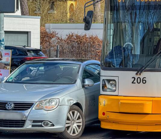 Kollision in Gonsenheim: Unfall mit einer Straßenbahn sorgt für Stillstand
