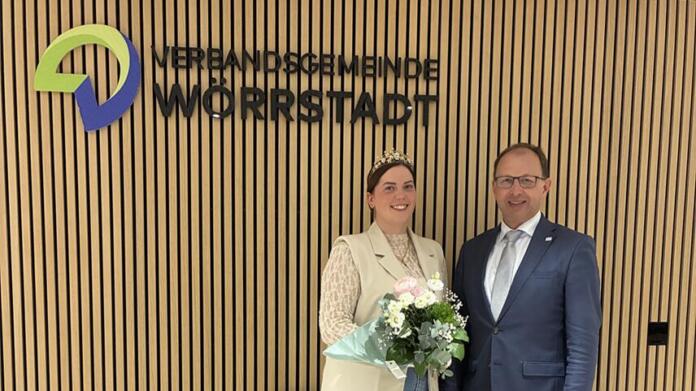 Lisa Kluge als Weinkönigin der VG Wörrstadt für dritte Amtszeit bestätigt