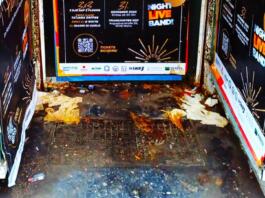 Mängel in der Großen Bleiche - verkoteter, urinierter Eingang