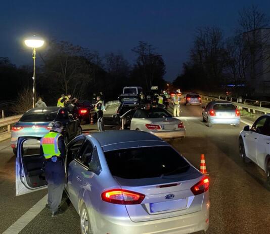 Einsatzkräfte der Polizei Mainz kontrollierten im Rahmen mehrerer Kontrollstellen