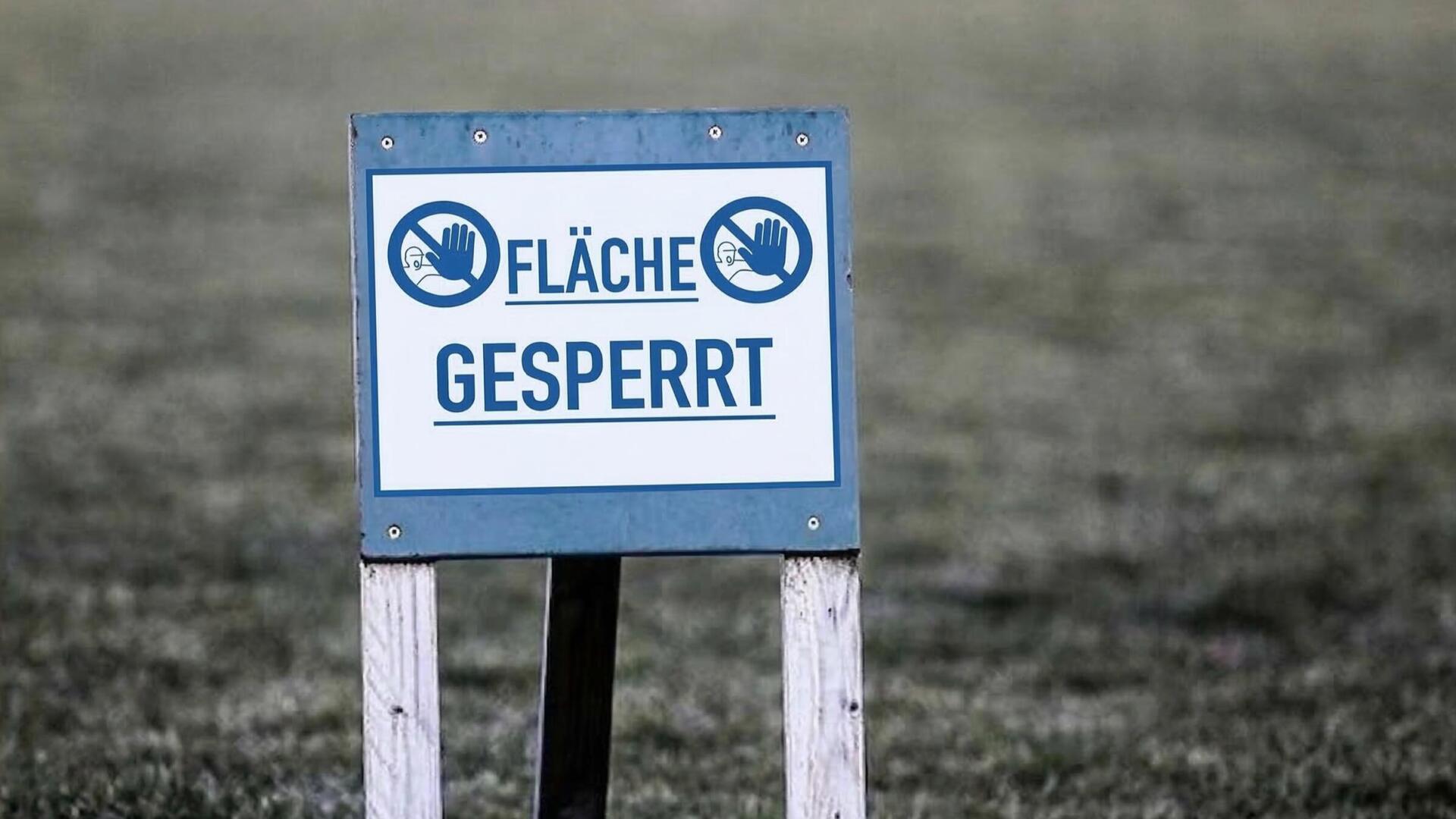 Sperrung der Rasenfläche am Fischtorplatz in Mainz